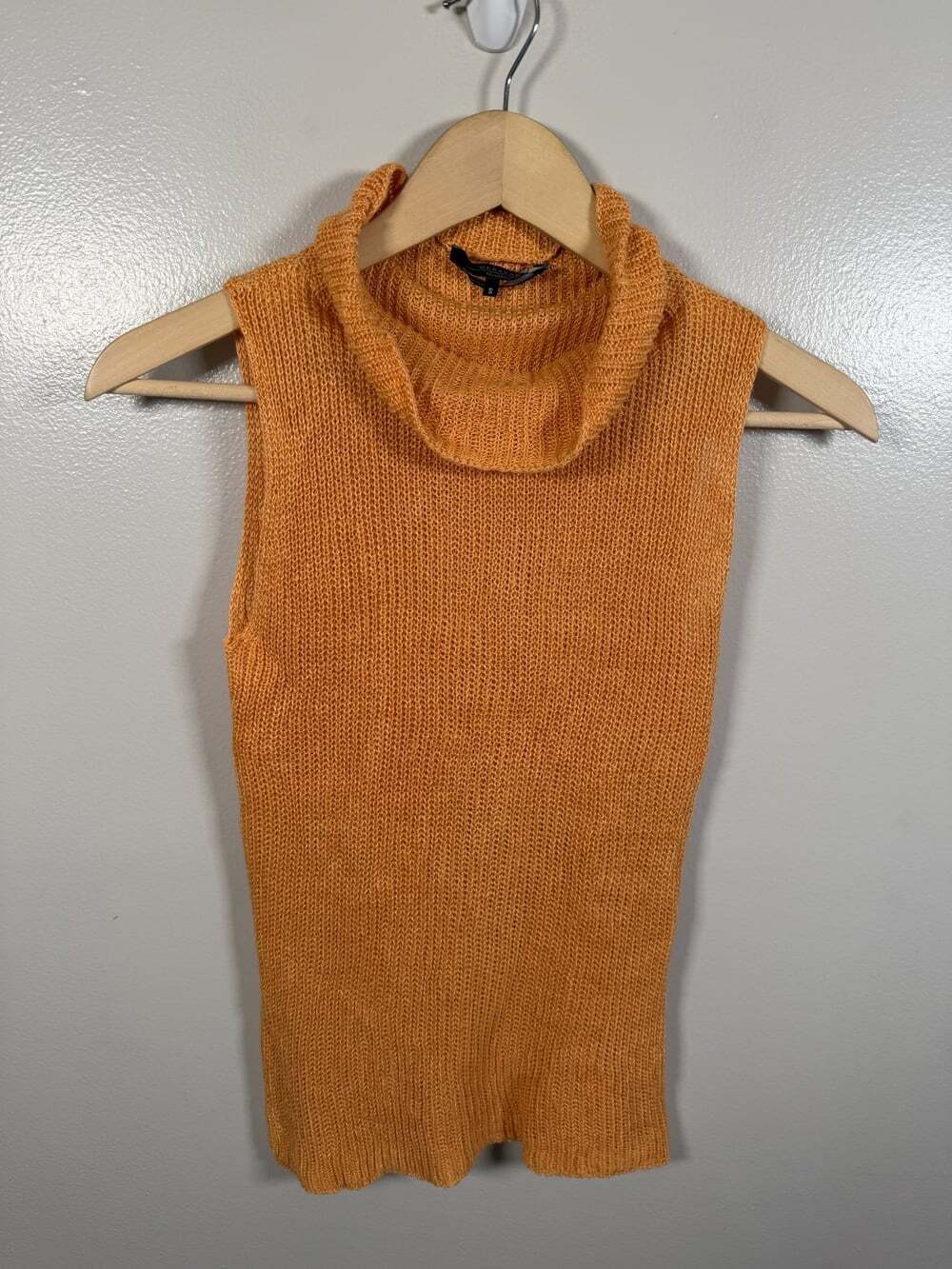 Max Mara Knit Turtleneck Top Small Orange Sleeveless Cowl Neck Sweater Vest